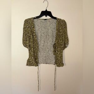 Urban Outfitters Women’s Top Size Small Petite